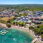 Amazing In * Malinska